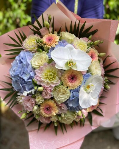 Lepkék tánca virágcsokor