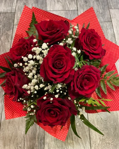 Szerelmes rózsacsokor