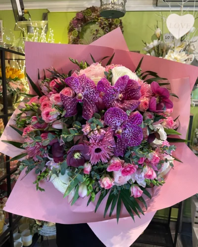 Royal Orchid exkluzív virágcsokor